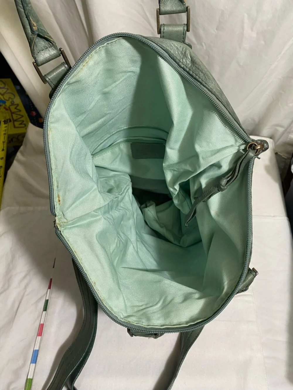 Maurizio Taiuti Sage Green Leather Crossbody Tote - Picture 3 of 15